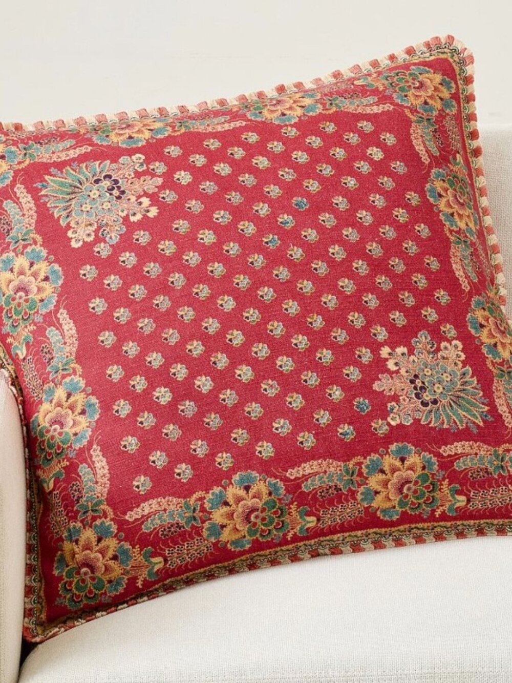 Pottery Barn Scarlette Scalloped Flange Pillow Cover 24" X 24" - NWT!